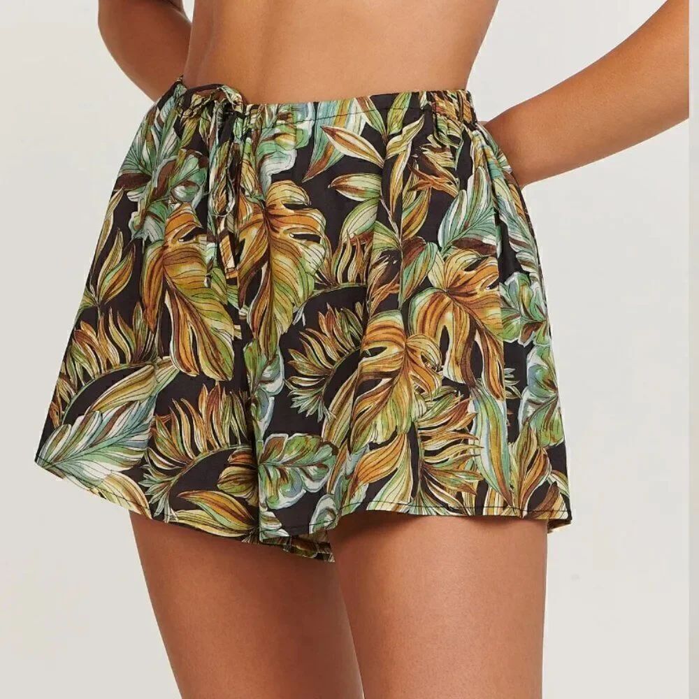 Charlie Holiday Topical Palm Harlow short - NWT